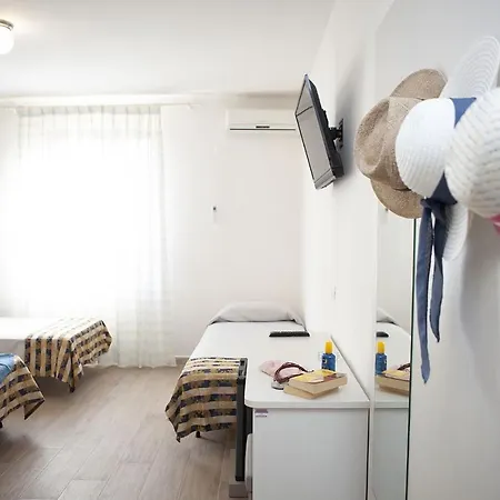 Hotel Thomas 3*